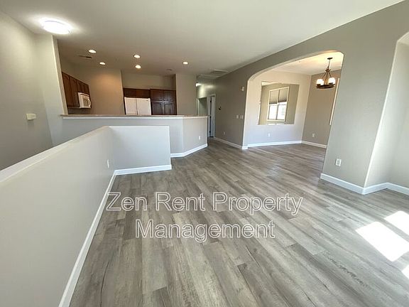 4th image of 2744 S Pewter Dr Unit 103