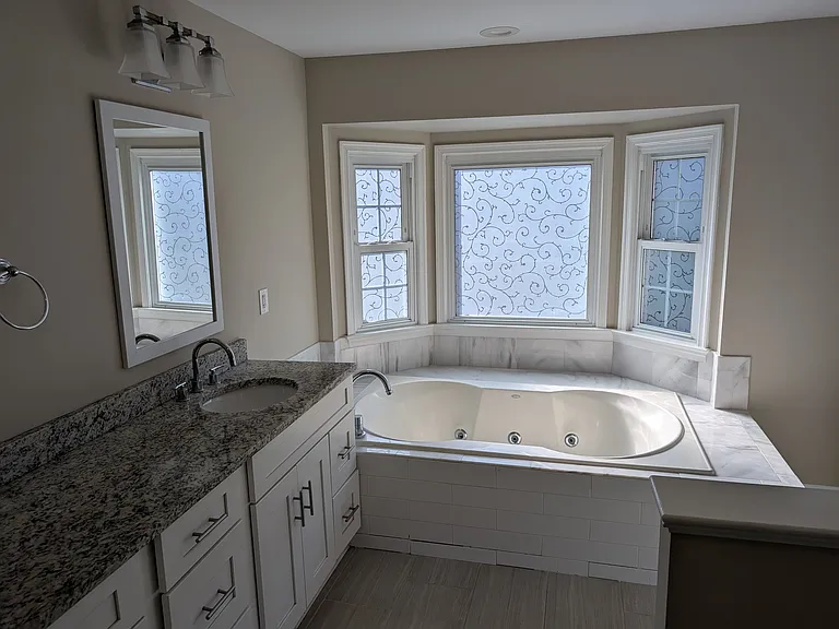 16004 Kings Mountain Rd — Photo 28