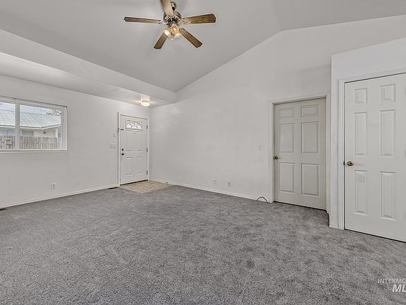 4th image of 426 S Utah Ave