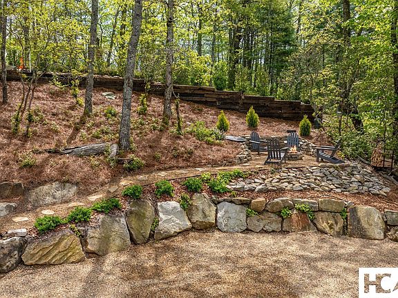 5th image of 494 E Ridge Road