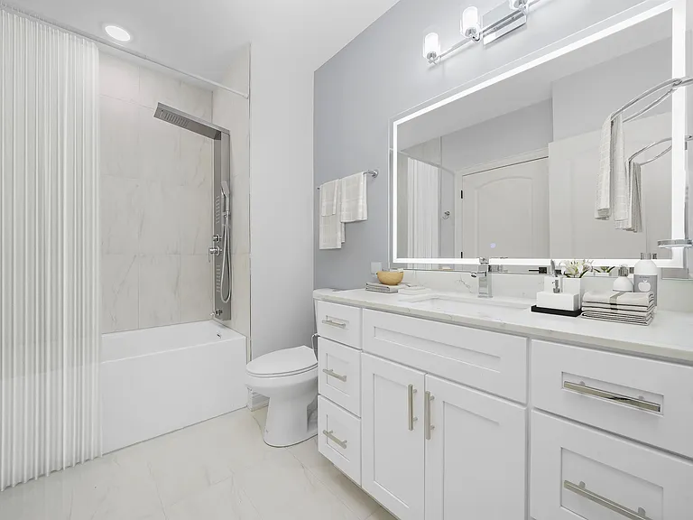 9610 Franklin Ave #617 — Photo 7