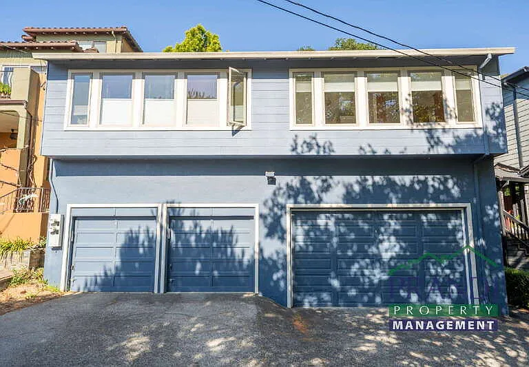 325 Montecito Ave — Photo 1