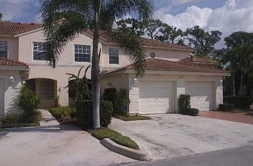 Coach Home with garage