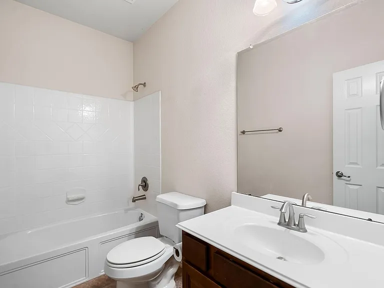 46 Black Swan Ct — Photo 8