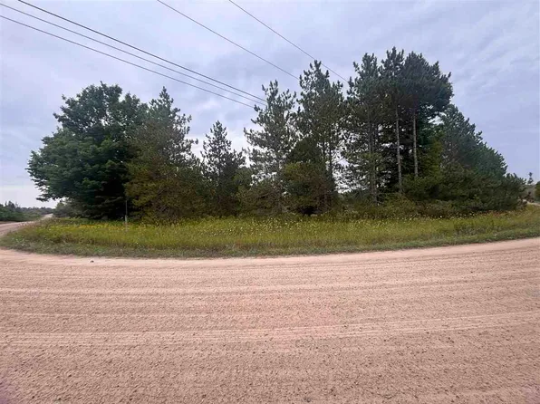 Sommers Rd, Levering, MI 49755