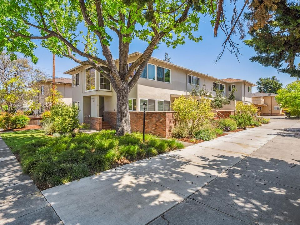 1st image of 837 Roble Ave