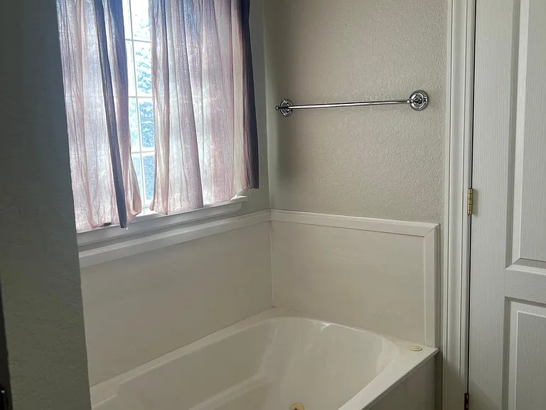 7907 Saint Louis Dr — Photo 12