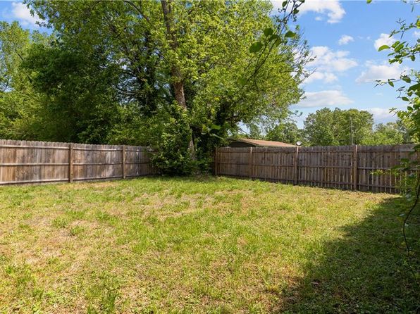 308 N 5th St, Suffolk, VA 23434