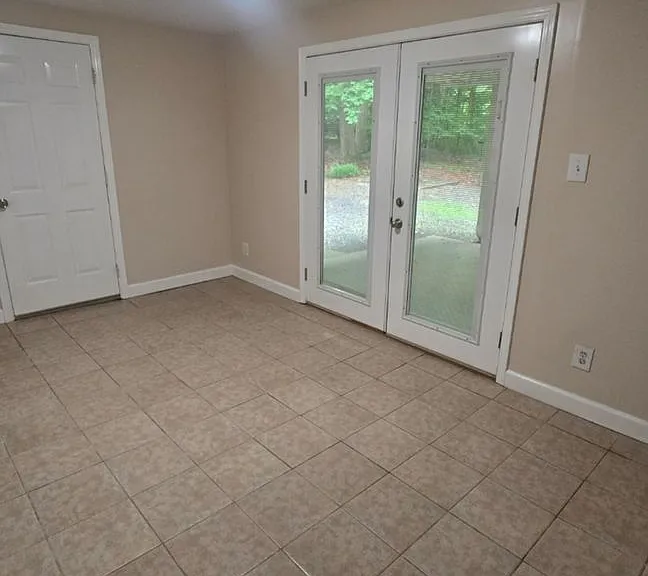 8343 Lakedale Cir — Photo 14