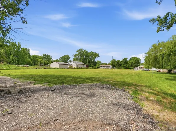 0 La Croix St, Clinton Township, MI 48036