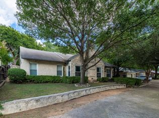 626 N Hampton Rd, Dallas, TX 75208