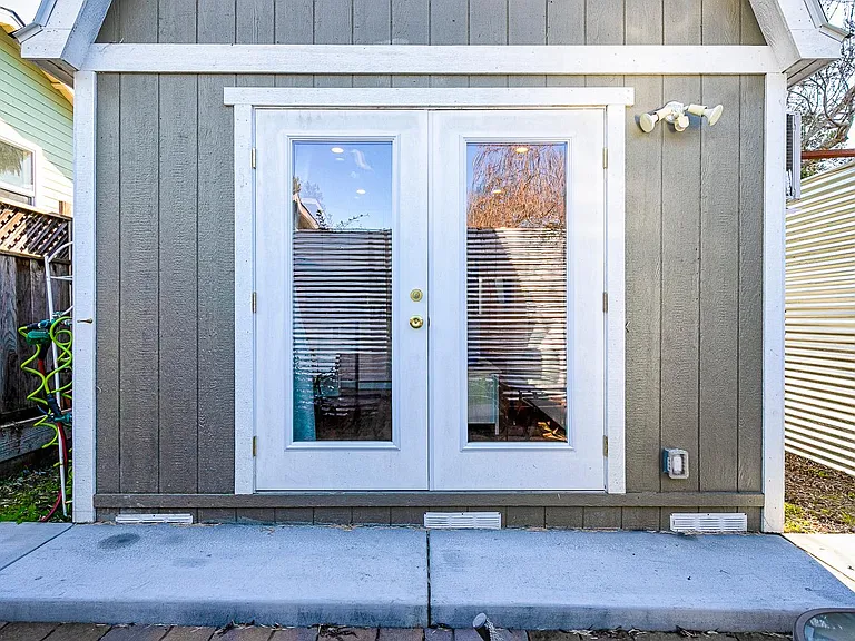 515 Mountain View Ave #D — Photo 23