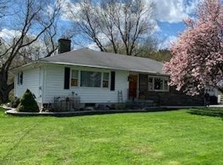 119 Grandview Dr, Cobleskill, NY 12043