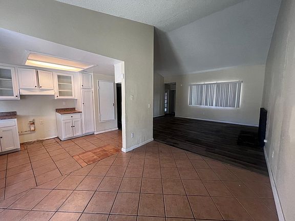 2nd image of 15131 Carolina Ave