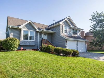 410 W 10th St, Kearney, MO, 64060