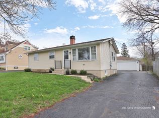 33219 N Sunset Ave, Grayslake, IL 60030
