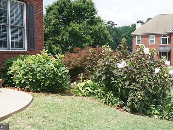 5th image of 2689 Achillea Ct SW