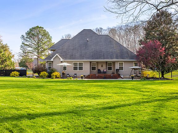 3rd image of 251 County Road 1121