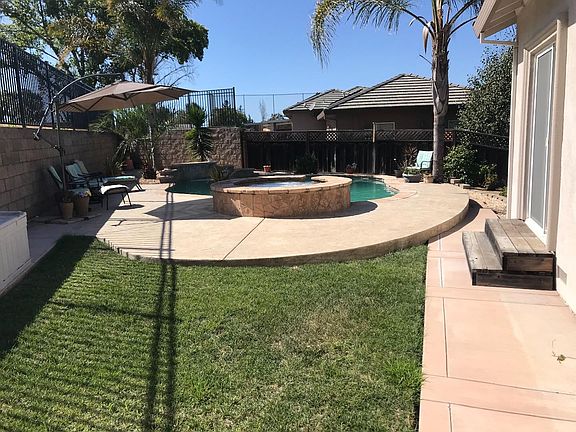3rd image of 765 Paullus Dr