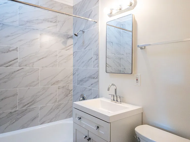 11 S Knoll Rd #17 — Photo 9