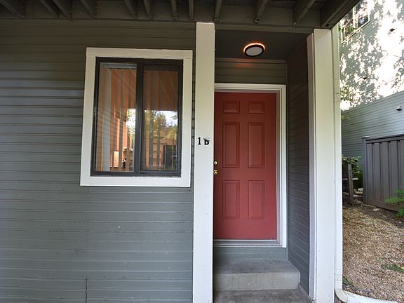 3rd image of 1818 Arapahoe Ave APT 1B