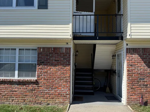 1 Oklahoma Dr, Matawan, NJ 07747