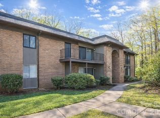 133 Orchard Trace Ln, Charlotte, NC 28213