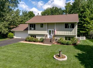 1261 Otter Ridge Rd, White Bear Township, MN 55110