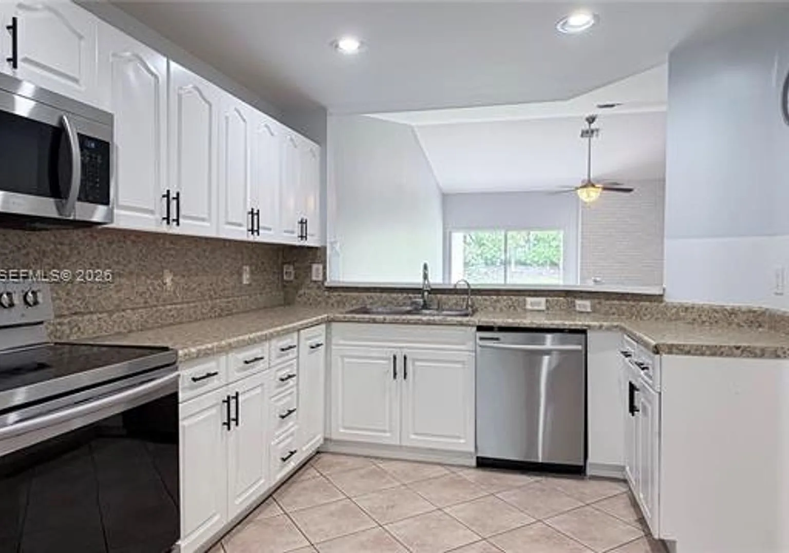 2020 Andromeda Ln # 0, Weston, FL 33327 — Photo 4