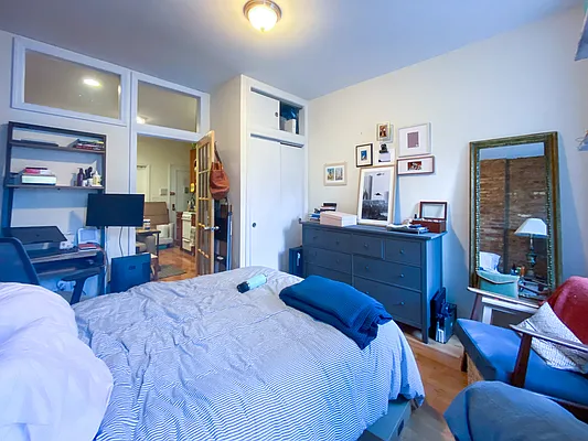 Rented by City Connections Realty | media 11