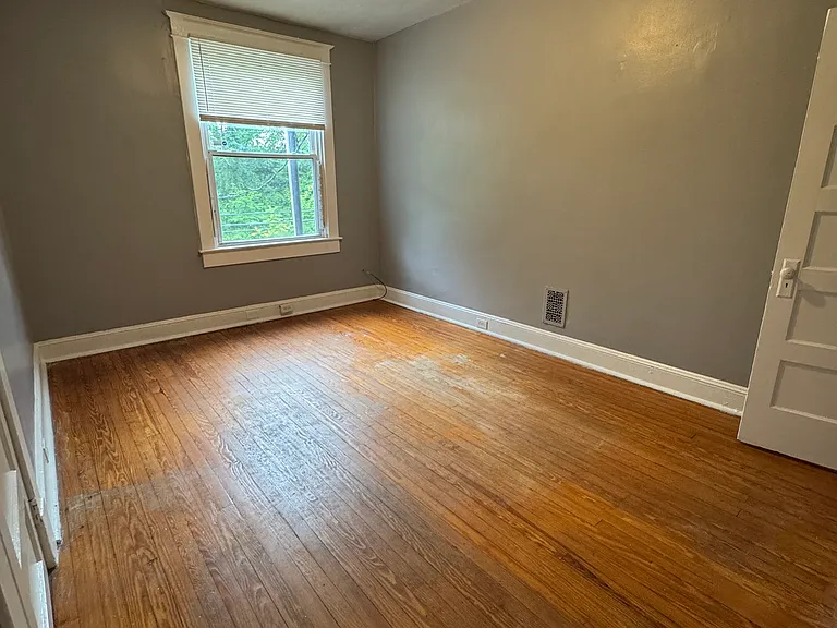 3125 Cliftmont Ave — Photo 12