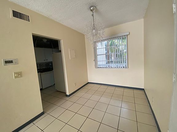 4th image of 9700 E Bay Harbor Dr APT 303