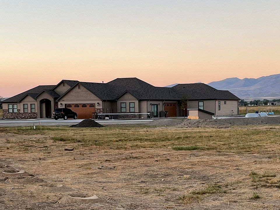 2nd image of 2630 Baden Ln