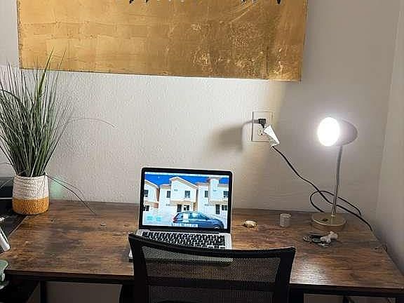 5th image of 1900 W University Blvd #1004