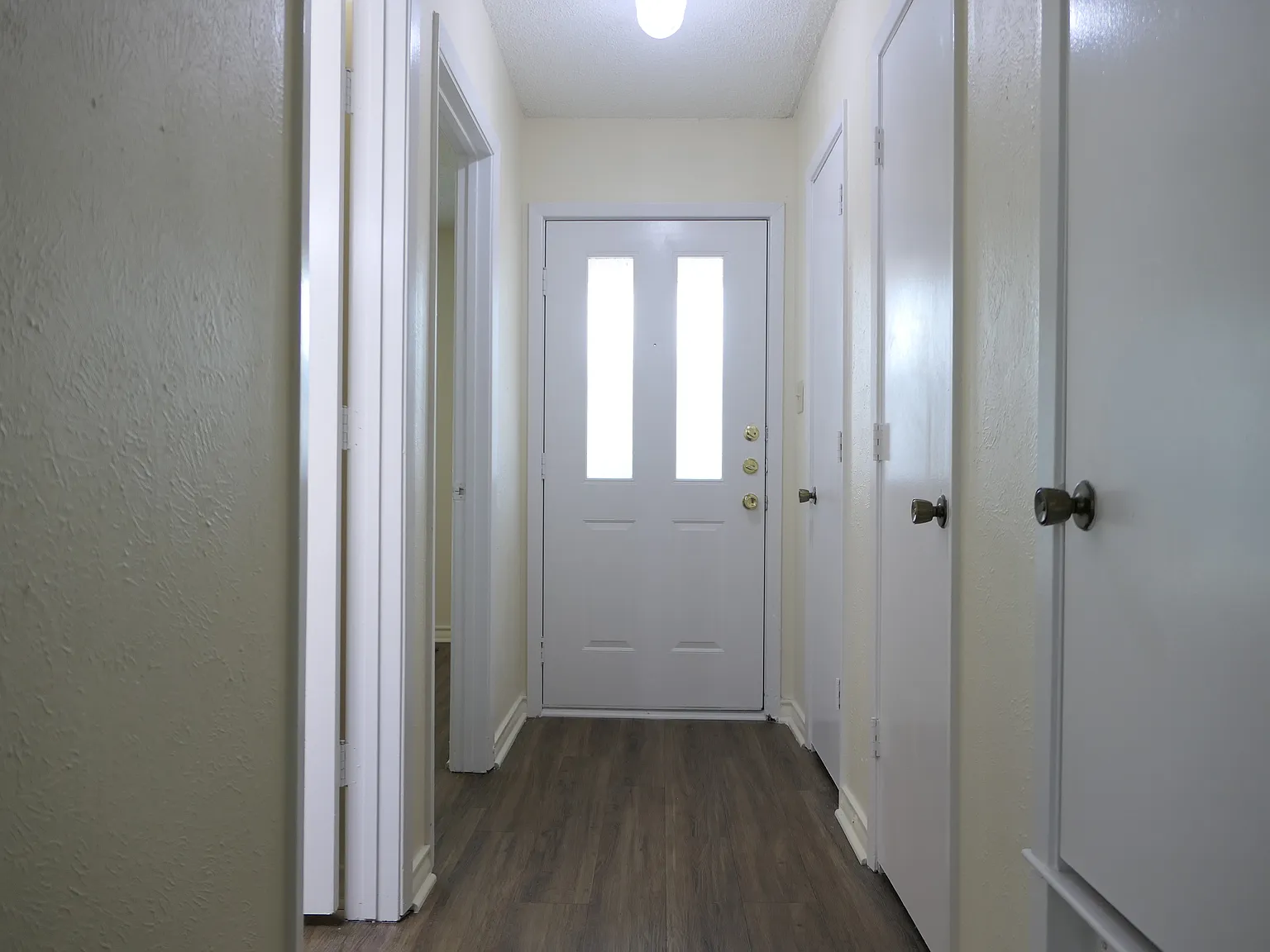 2 bed, 1090 sqft, $2,195 — Photo 4