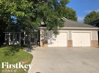 8017 Jocelyn Ave S, Cottage Grove, MN 55016