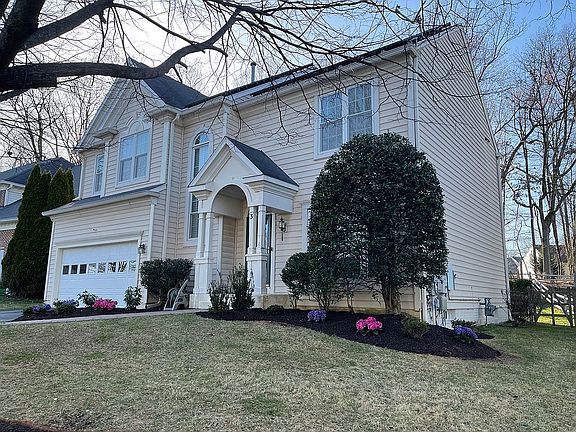 4th image of 3 Heritage Farm Ct