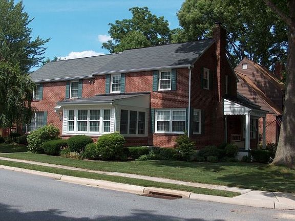 Wellington Ave View 2