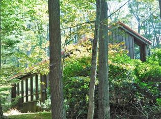 2075 Rocky Ridge Rd, Acme, PA 15610