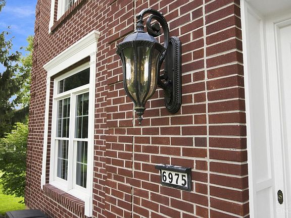 4th image of 6975 Lindley Way