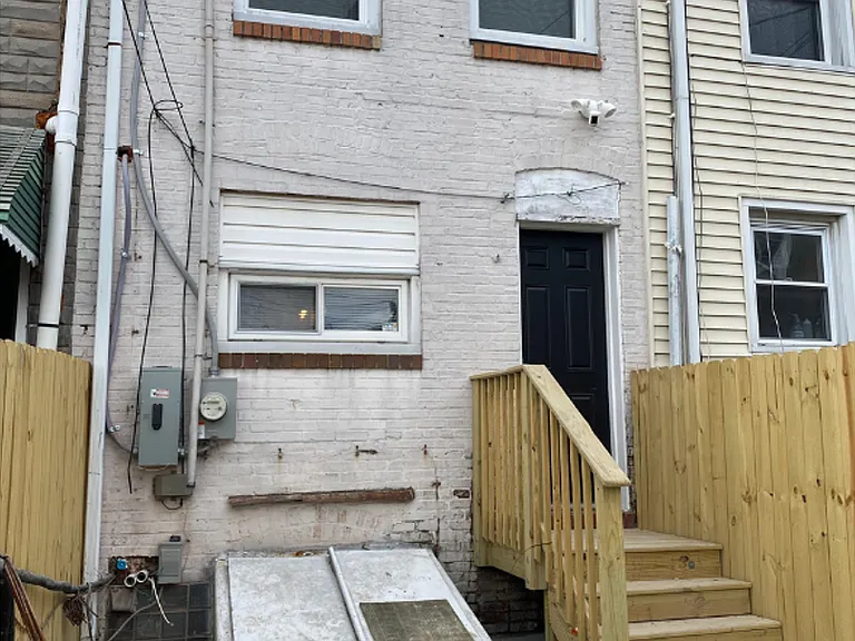 3908 Claremont Ave #B — Photo 6