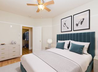 Vue De Lac Apartments, Oakland, CA 94606