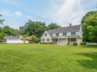 26 Longmeadow Rd, Lincoln, MA 01773