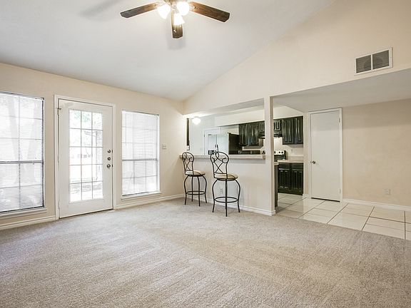 4th image of 546 Guadalupe Dr