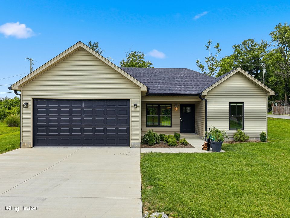 1st image of 200 Evergreen Dr