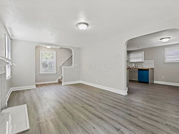 5th image of 2441 Taylor Ave