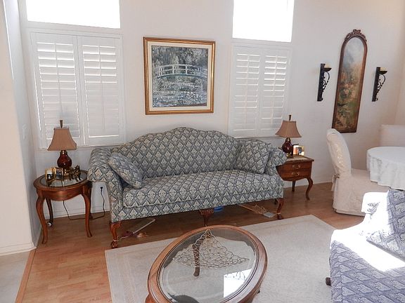 3rd image of 569 Iona Ct