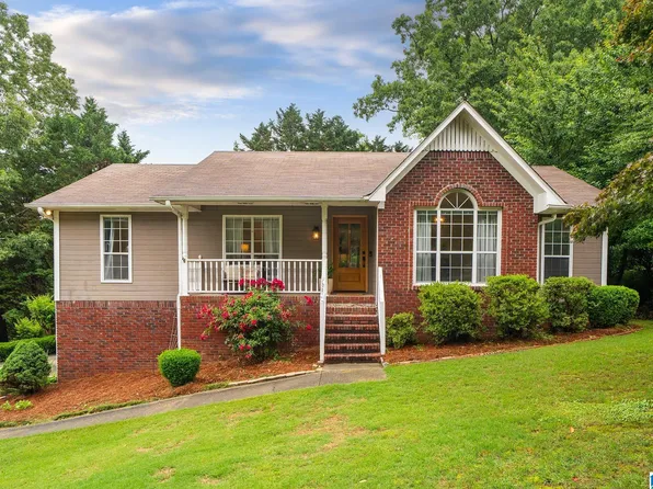 205 Oak Cir, Trussville, AL 35173