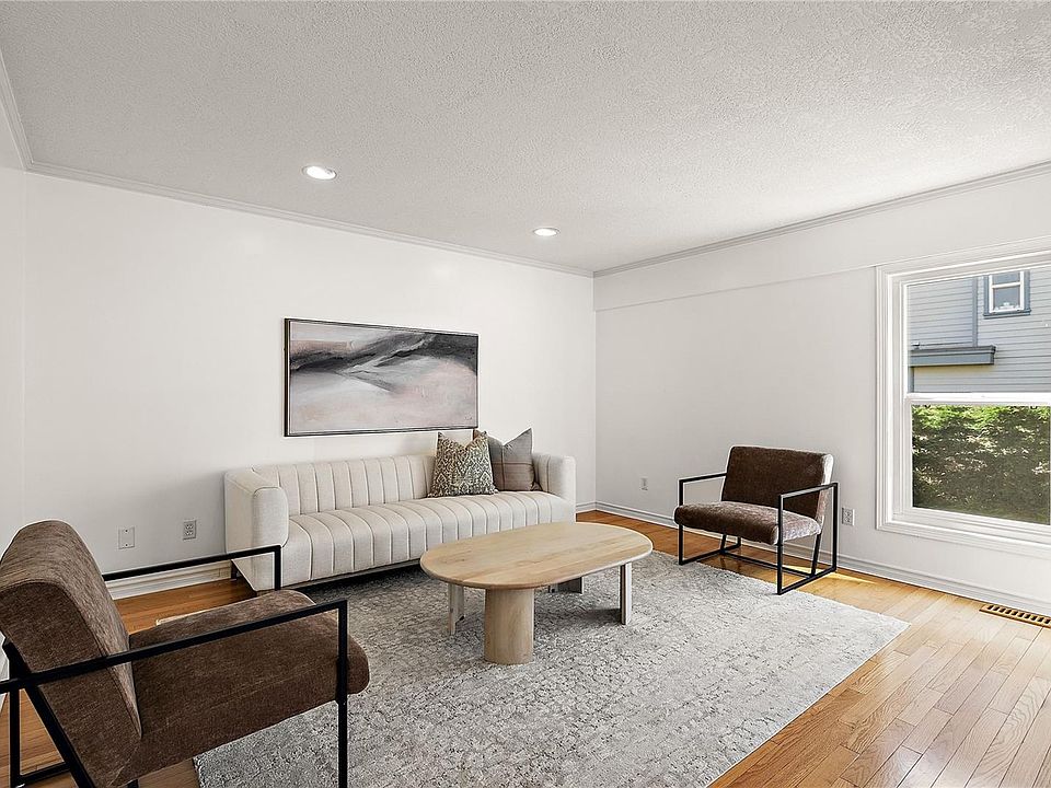 1st image of 108 Dallas Rd #4
