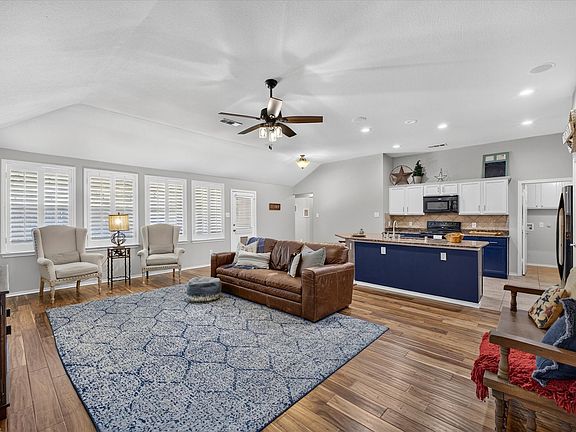 3rd image of 2316 Reston Dr
